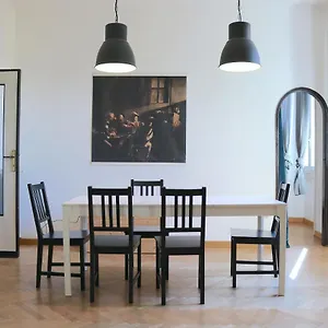 Sant Ambrogio Mansion - Via Olona Apartment
